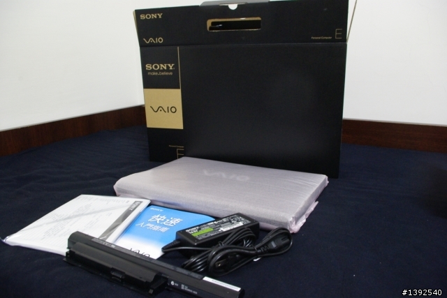 (新增TARGUS後背包開箱) 燒燒燒!!『我型我素』之SONY VAIO EB17 開箱