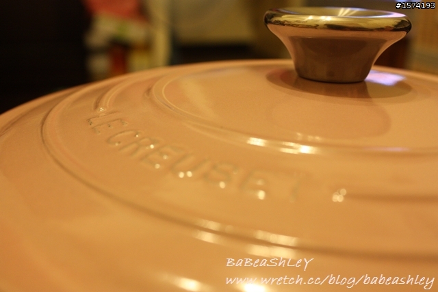 【開箱】le creuset pink 24cm