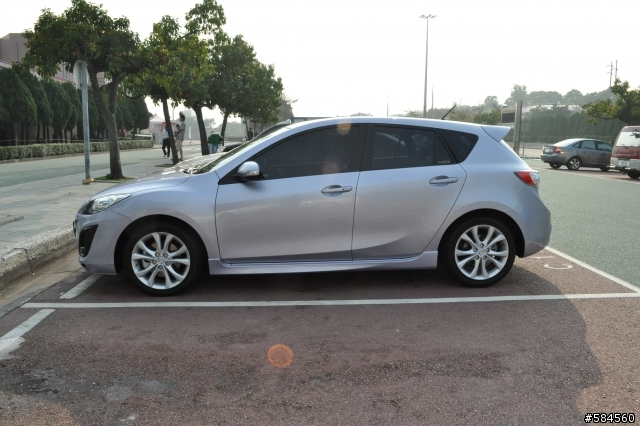 New Mazda 3 2.5 5D 終於開箱摟~~~(圖多)