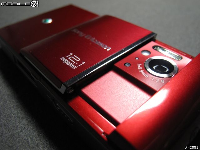 Sony Ericsson Satio 下毒寫真