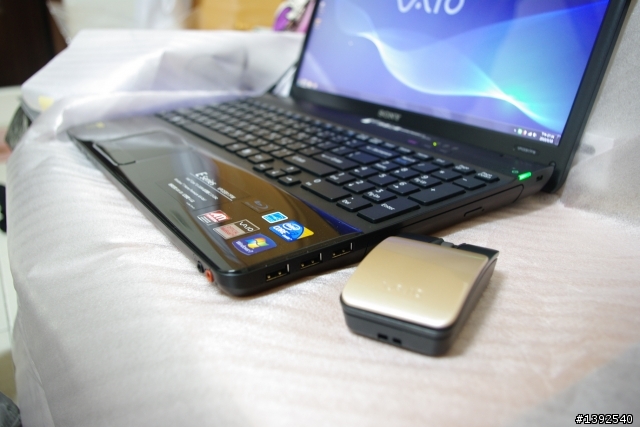 (新增TARGUS後背包開箱) 燒燒燒!!『我型我素』之SONY VAIO EB17 開箱