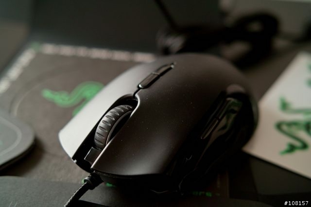 5600dpi 雷蛇.帝王蟒 Razer Imperator 右手專用(追加da比較)