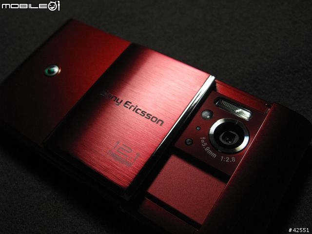Sony Ericsson Satio 下毒寫真