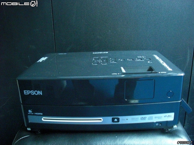 開箱~EPSON EH-DM3