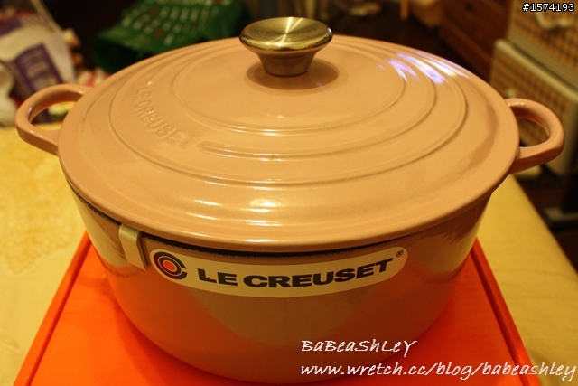 【開箱】le creuset pink 24cm