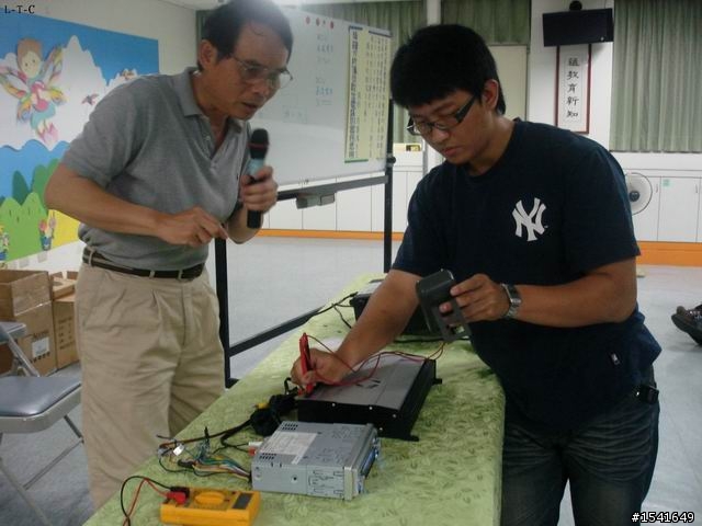 BM9 制震+喇叭改裝