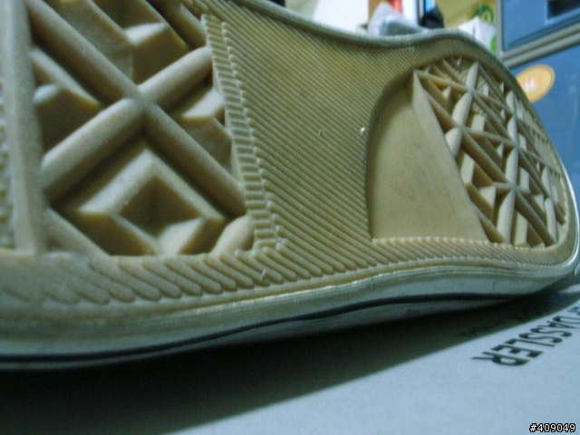 一夜3次郎,一次3雙鞋..我愛sneaker--失血之旅