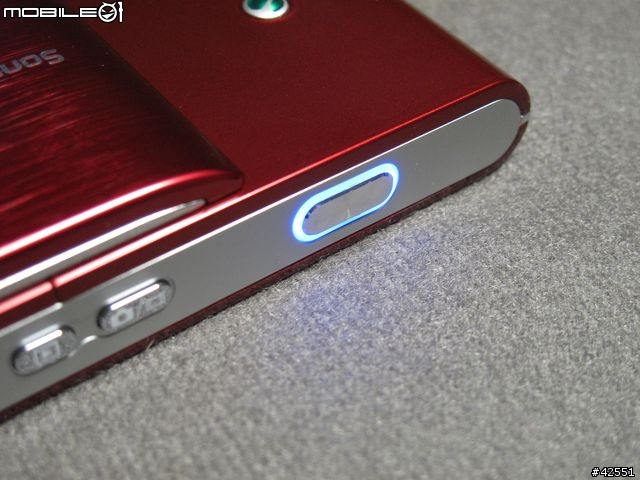 Sony Ericsson Satio 下毒寫真