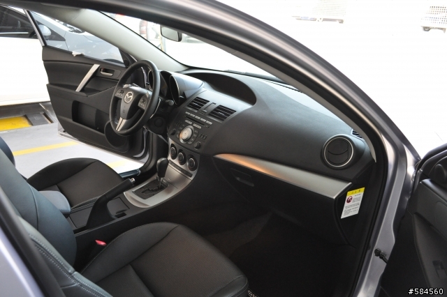 New Mazda 3 2.5 5D 終於開箱摟~~~(圖多)