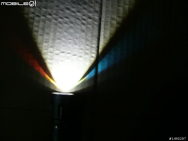 分享:改造成彩色手電筒