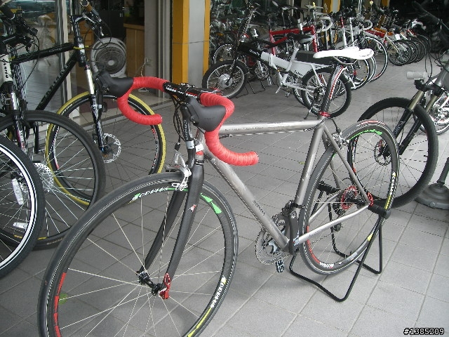 MODULUS 馬其樂 BB30 鈦合金公路車