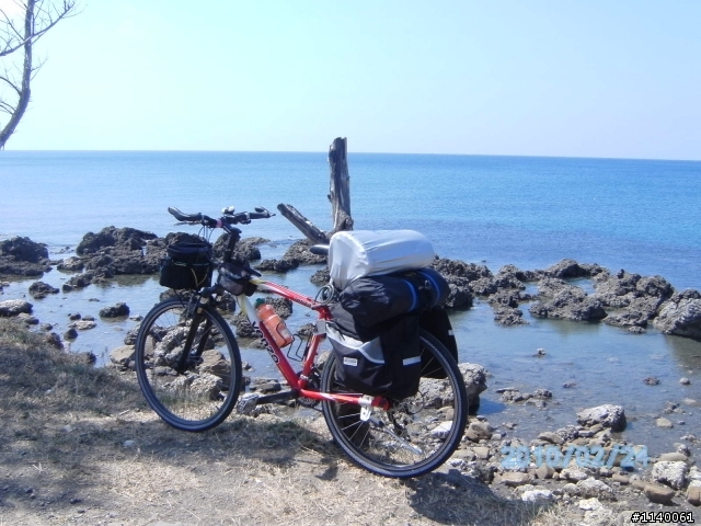 第一次單車露營~旭海牡丹灣等日出,巧逢海上龍捲風~大驚騎!