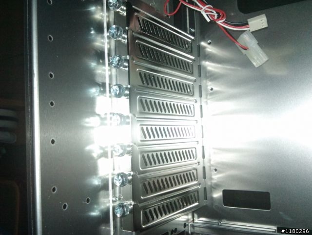 聯力PC-60FN(黑)超簡易開箱(3/6更新)