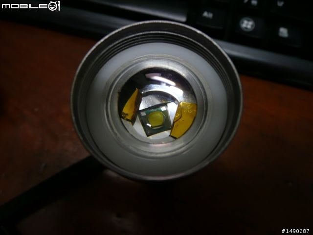 分享:改造成彩色手電筒