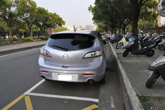 New Mazda 3 2.5 5D 終於開箱摟~~~(圖多)