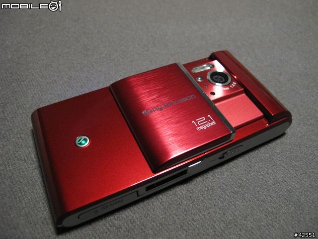 Sony Ericsson Satio 下毒寫真