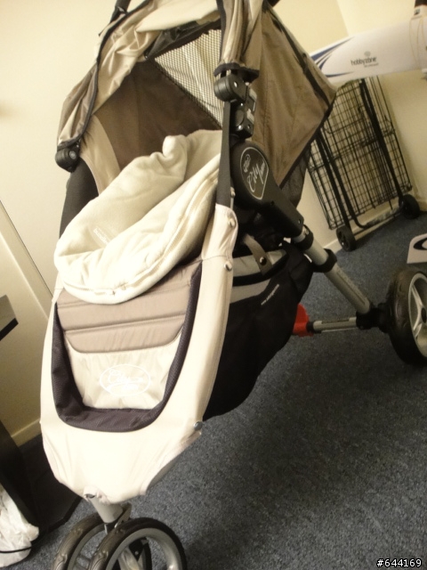 開箱文 - Babyjogger City Mini 嬰幼兒手推車 +Graco Snugride 35 車座