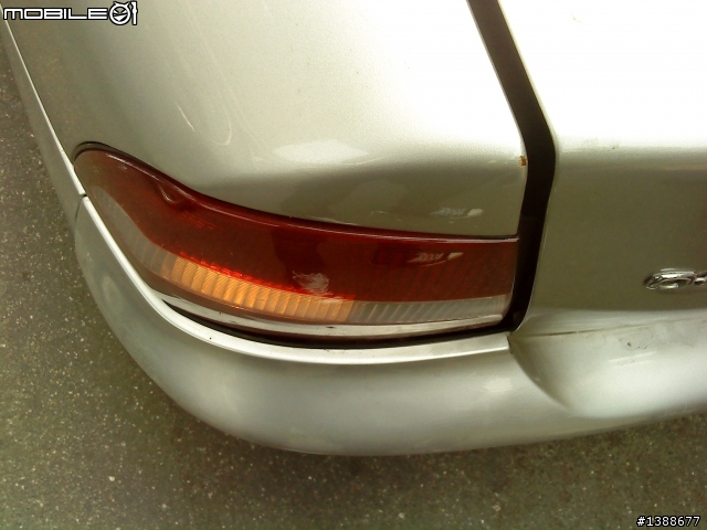 板橋府中捷運站之泊車失敗 OPEL VECTRA