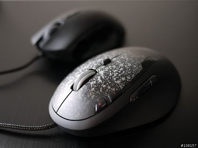 5600dpi 雷蛇.帝王蟒 Razer Imperator 右手專用(追加da比較)