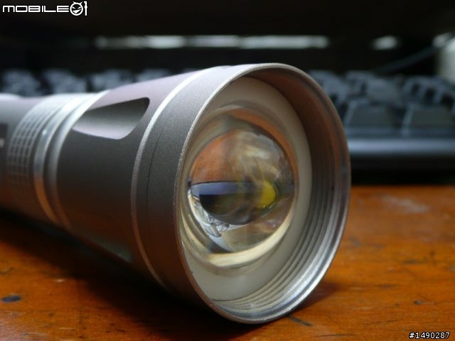 分享:改造成彩色手電筒