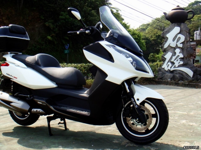 NIKITA 300i開箱&重機換車記FZ6N->GSX1400->NIKITA300