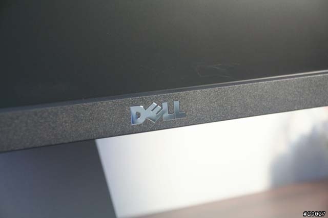 【我也來開箱文】盡情揮灑的大畫布~DELL U2711簡易開箱