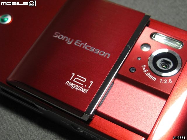 Sony Ericsson Satio 下毒寫真