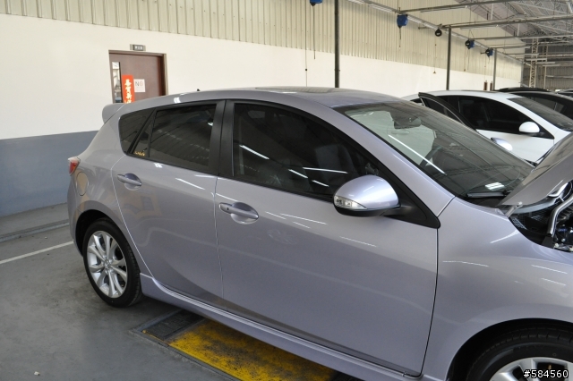 New Mazda 3 2.5 5D 終於開箱摟~~~(圖多)