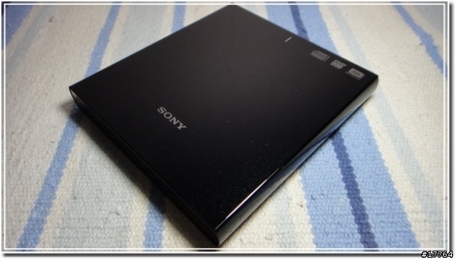 『型之美 型於色 』SONY DRX-S77U 薄型燒錄機