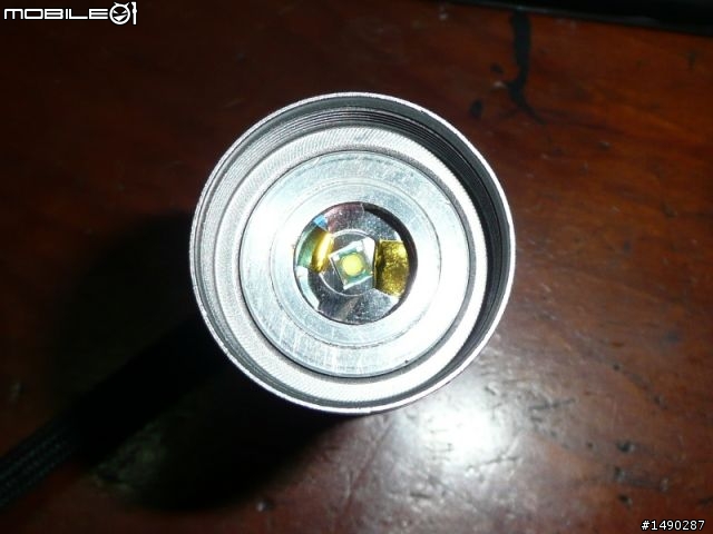 分享:改造成彩色手電筒