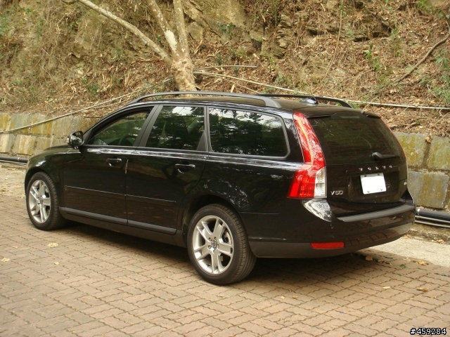 啾啾與 VOLVO V50 2.0na 三地門樂活行 (小心!車髒傷眼)