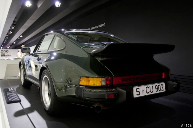 保時捷 博物館 新館 一日遊 PORSCHE Museum Stuttgart