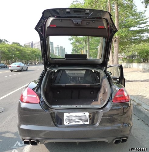 PORSCHE Panamera Turbo 試駕心得