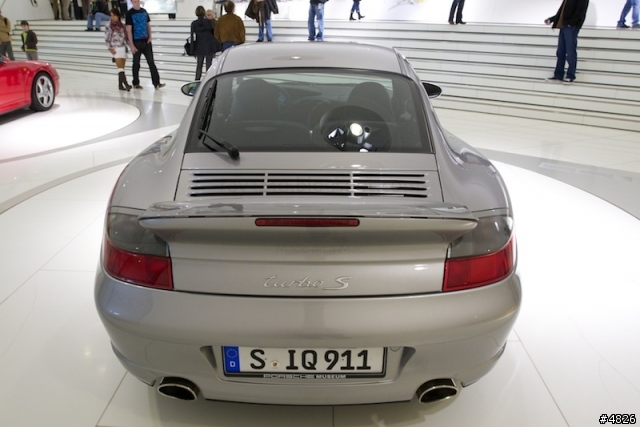 保時捷 博物館 新館 一日遊 PORSCHE Museum Stuttgart
