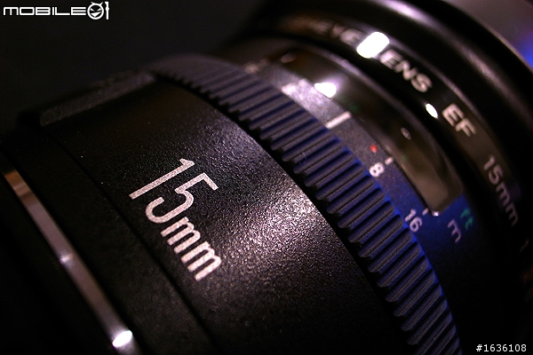 新手開箱,FISHEYE LENS EF 15mm 1:2.8