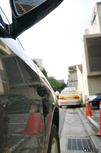 (安裝分享) 4 CH 行車影像紀錄器 (CAR DVR)