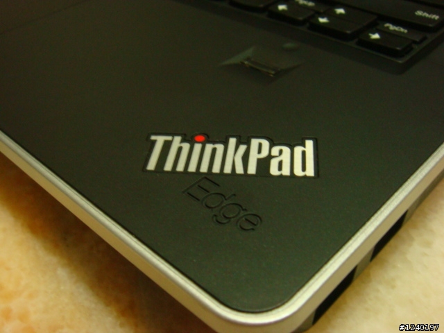 喔喔~傳說中未上市的Lenovo ThinkPad Edge 14"筆電嗎!?(5/5補入NB測試圖)