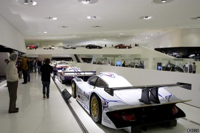 保時捷 博物館 新館 一日遊 PORSCHE Museum Stuttgart