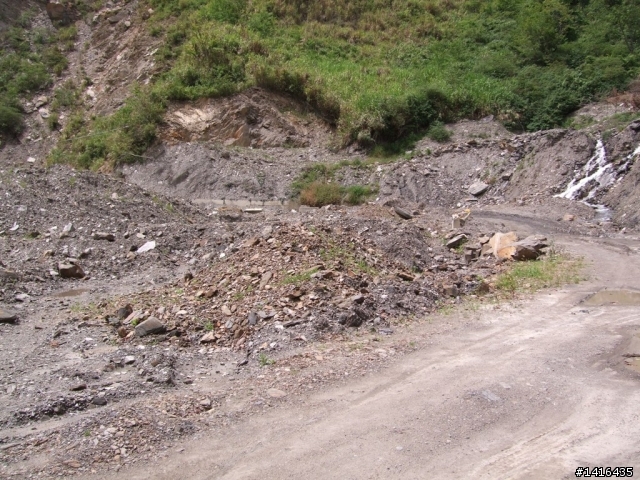 老兵不死之15年巡弋125穿越力行產業道路