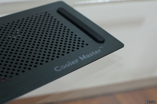 『質感一流 攜帶方便』 CoolerMaster NotePal D1 髮絲散熱座