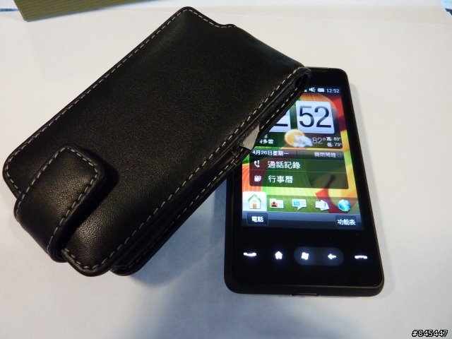 分享~HTC HD mini 專用款皮套 PDair 出品的喔!!