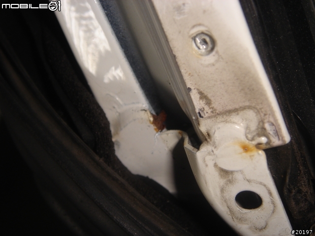 TOYOTA高品質=四個車門都爛掉(7/3更新再度生鏽)和泰沒救了!!