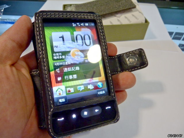 分享~HTC HD mini 專用款皮套 PDair 出品的喔!!