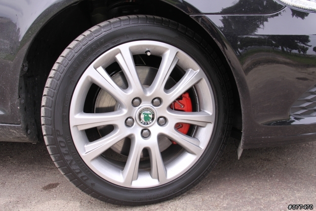 SKODA Octavia Combi RS不專業開箱文