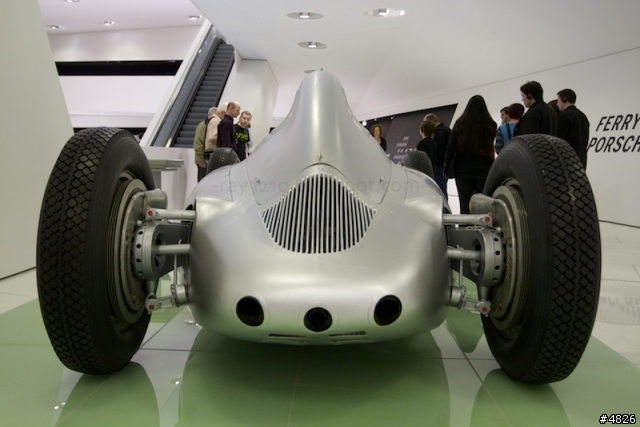 保時捷 博物館 新館 一日遊 PORSCHE Museum Stuttgart