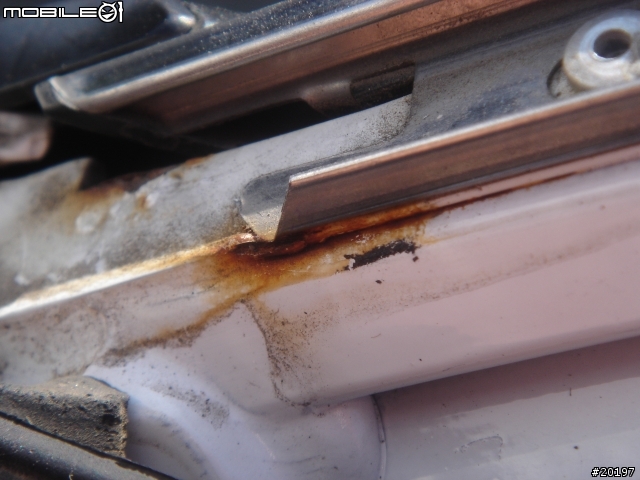 TOYOTA高品質=四個車門都爛掉(7/3更新再度生鏽)和泰沒救了!!