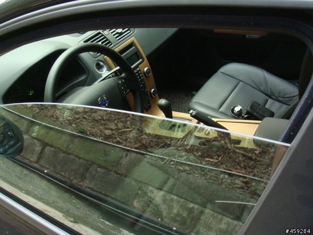 啾啾與 VOLVO V50 2.0na 三地門樂活行 (小心!車髒傷眼)