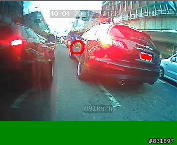 (安裝分享) 4 CH 行車影像紀錄器 (CAR DVR)