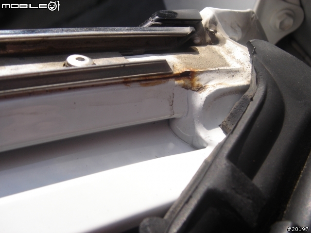 TOYOTA高品質=四個車門都爛掉(7/3更新再度生鏽)和泰沒救了!!