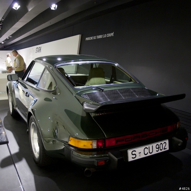 保時捷 博物館 新館 一日遊 PORSCHE Museum Stuttgart